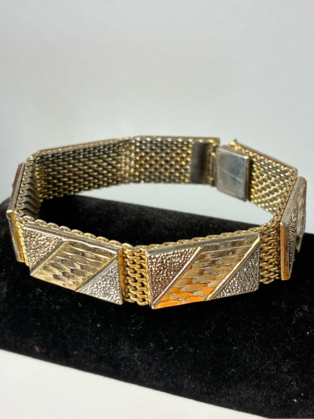 VTG Gold and Silver Tone Textured Link Bracelet SMALL  - Women Jewelry